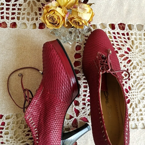 Wine Red leather, very soft and comfortable shoes - Picture 1 of 3